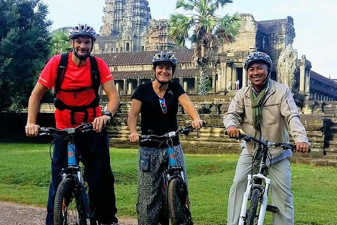 1-Day Angkor Wat Cycling Tour: Scenic Bike Adventure in Siem Reap - Why Angkor works so well by bicycle