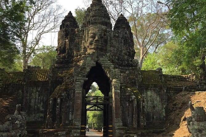 1 Day Angkor Wat with Sunrise Tour - Bayon’s smiling faces in the center of Angkor Thom