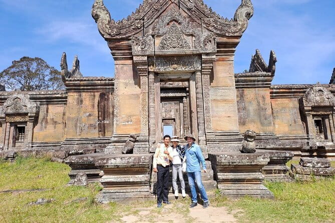 1 Day Beng Mealea ,Koh Ker Pyramid Temple and Peah Vihear Temple - Preah Vihear: a temple reached by truck and mountain road