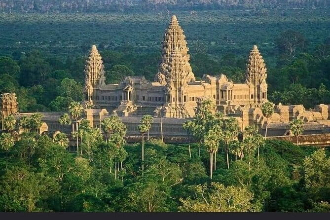 1 Day Beng Mealea ,Koh Ker Pyramid Temple and Peah Vihear Temple - Prasat Pram, five towers and tree-covered ruins