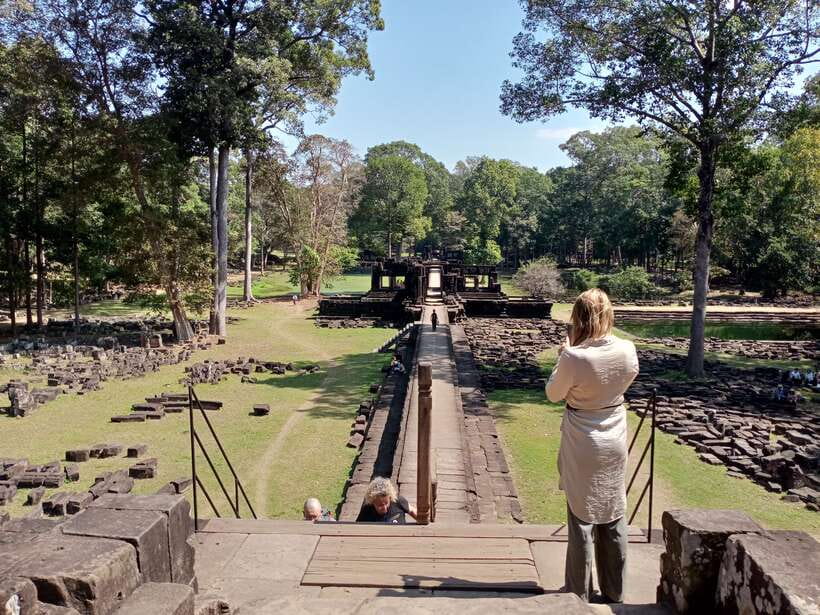 1-Day private Angkor Temple Tour from Siem Reap - Bayon and its giant stone faces