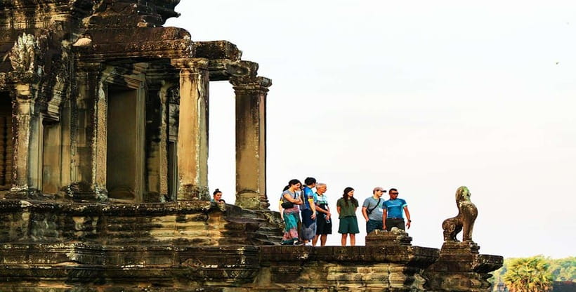 2-Day: Angkor Temple Treasures and Unique Floating Lifestyle - Why this two-day route works well for first-time visitors