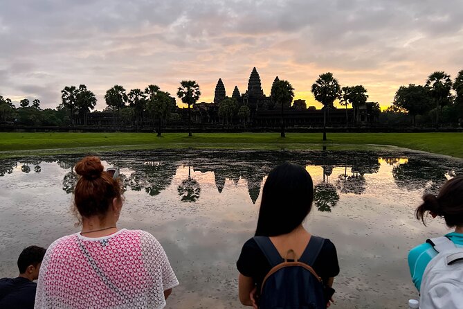 2-Day Angkor Wat and Banteay Srei with Countryside Exploration - Lunch and the road to Banteay Srei