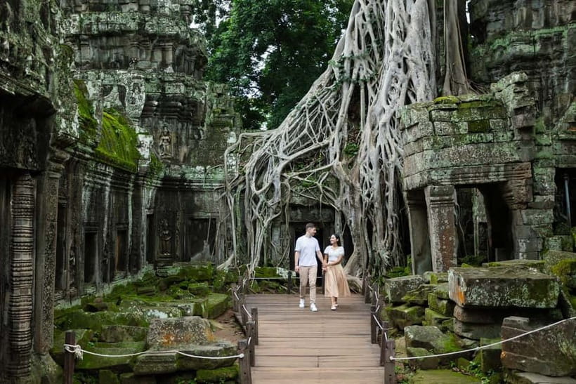 2-Day Angkor Wat, Kulen Mountain, Beng Mealea and Tonle Sap - A simple picnic beside the waterfall