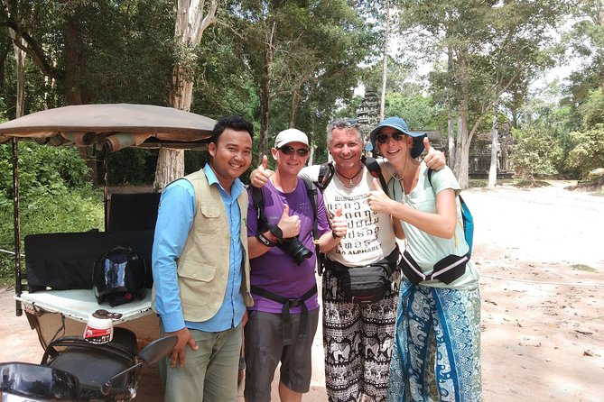 2-Day Angkor Wat Sunrise tour, Banteay Srei & Tonle Sap lake - Phnom Bakheng: a possible sunset finish