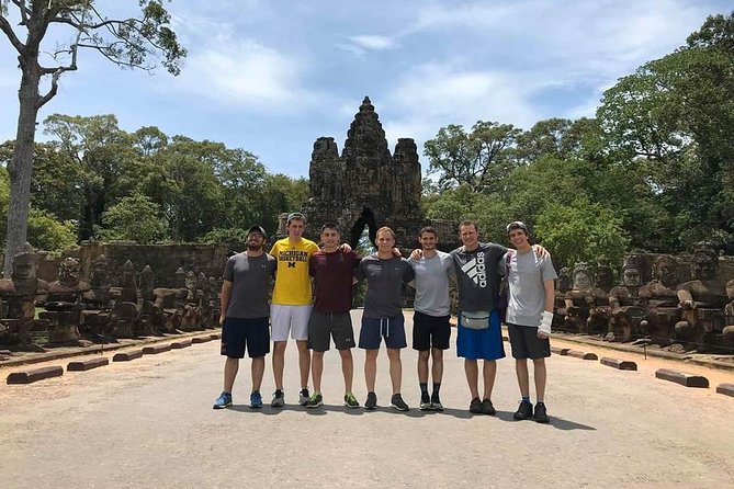 2-Day Angkor Wat Sunrise tour, Banteay Srei & Tonle Sap lake - The 4:40 AM Angkor Wat sunrise