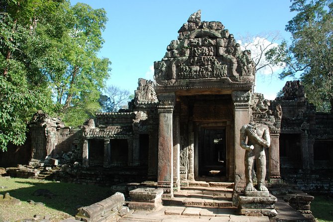 2-Day Angkor Wat & Tonle Sap Tour - Tonle Sap and the stilted villages of Kompong Pluk