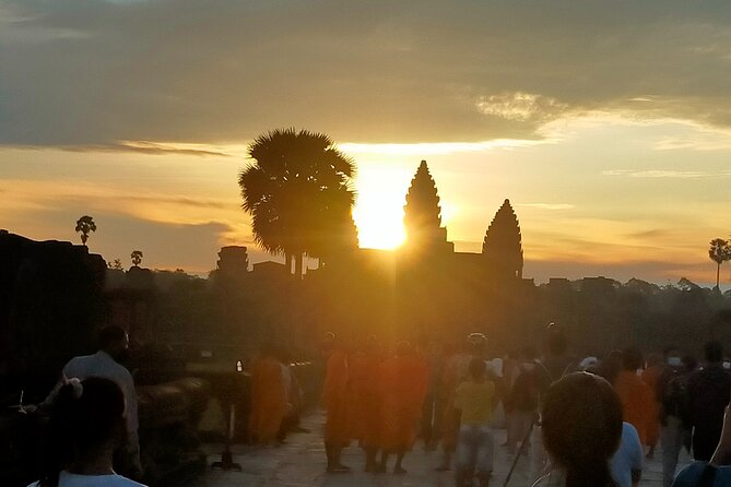2-Day tour with sunrise - Day one: Angkor Wat and the main temple circuit