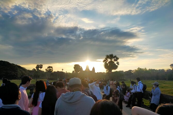2-Day tour with sunrise - Preah Khan and the quieter side of Angkor