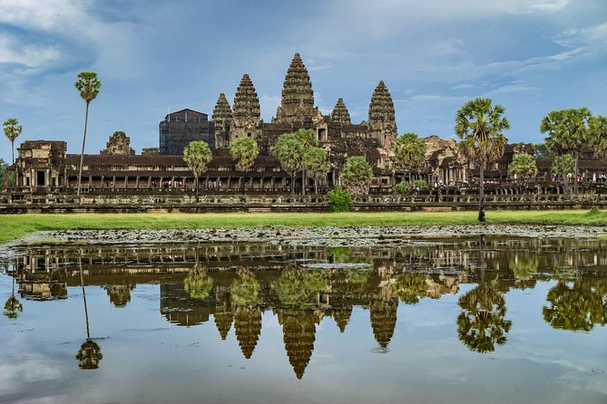 2 Days Discover Angkor Wat Complex and Cambodia's Villages Tours - Ta Prohm: trees, roots, and a famous film setting