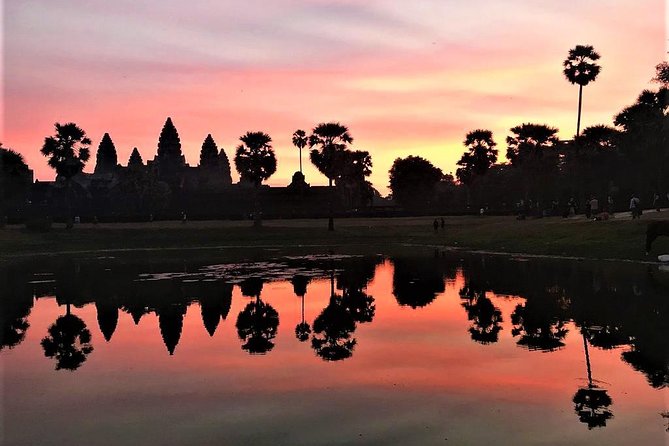 2 Days Exclusive Temple Highlights with Sunset and Sunrise Tour - Angkor Thom, Bayon, and the city gates