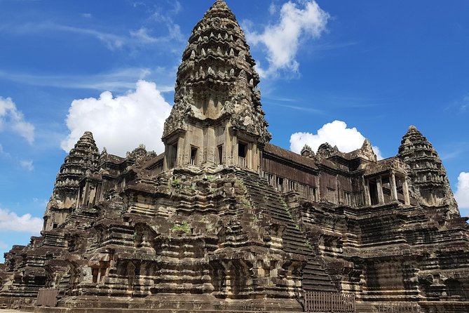 2-Days Private Tour in Angkor Sunrise, Banteay Srei and Beng Mealea Temple - Day Two Reaches Preah Khan and Neak Pean