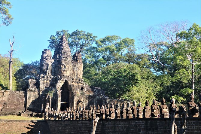 2 Days Temples with Sunrise-Small Group - Sunrise at Angkor Wat needs preparation