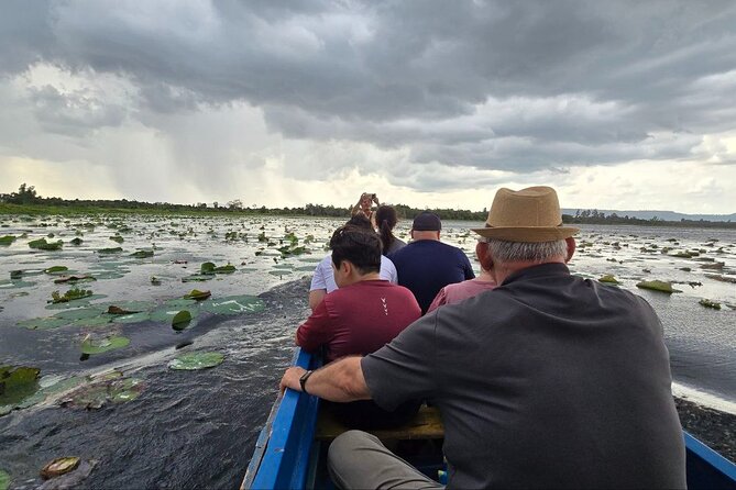 2 Days Tour in Siem Reap including Lunch, Dinner & Apsara Show - Angkor Wat at 5 AM is the right kind of early