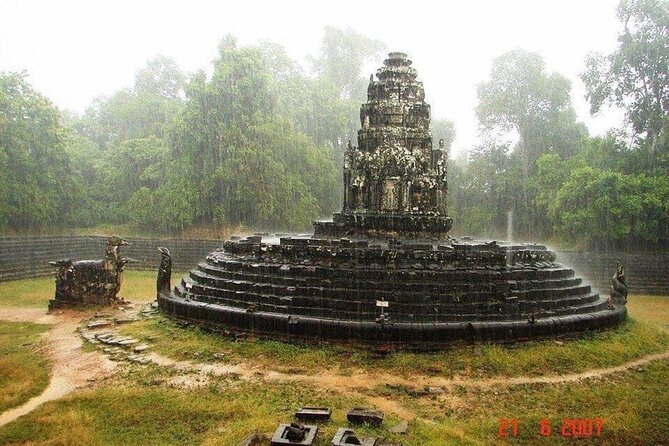 2days Explore Angkor wat Small Tour & Big Tour + Banteay Srei (Private tour) - Ta Prohm and Banteay Kdei