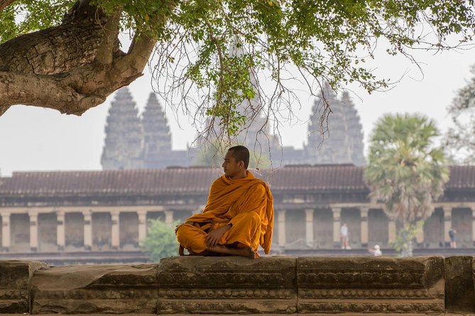 3-Day Angkor Wat & All Interesting Major Temples & Kulen Mount Waterfall - Craft workshops and Siem Reap’s Old Market
