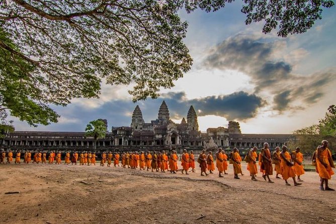 3-Day Angkor Wat with All Interesting Major Temples, Banteay Srei & Beng Mealea - What the guides add to the ruins