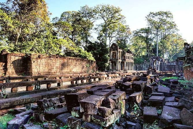 3-Day Tour (The Historical of Khmer Empire) - Guides, drivers, and the private format