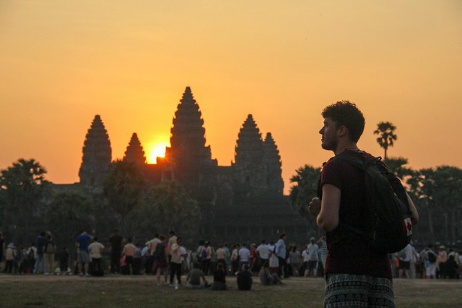 3-Days Discovery Of Angkor: Waterfalls,Floating Village and Banteay Srei temple - Day one: Angkor Thom, Bayon, Angkor Wat, and sunset