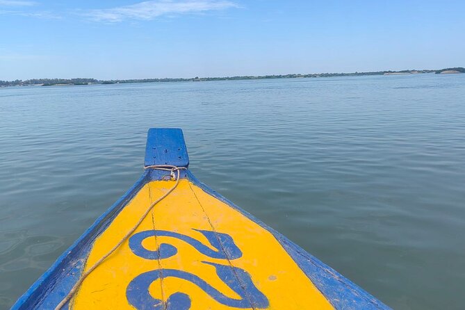 4 hours taking tuk tuk to see Mekong dolphins and countryside - Phnom Sambok Pagoda and the Mekong View