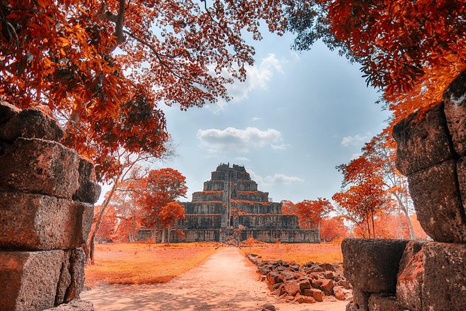 5-Day All Major Temples & Kulen Mount Waterfall & Koh Ker & Beng Mealea - Day five: Phnom Kulen, craftwork, and the Old Market