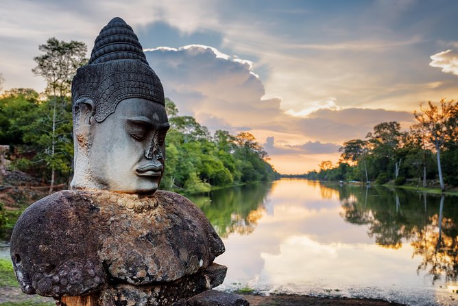 7-must See Temples in Angkor Park (Private Guided Tour) - Pre Rup shows a different side of Angkor design