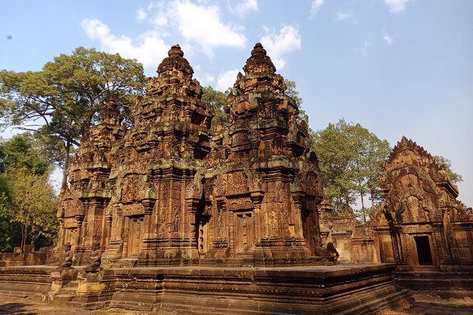 A Day Angkor Wat Sunrise Tour, Ta Prohm & Hidden Gems Beng Mealea - The guide can make or break the temple visits