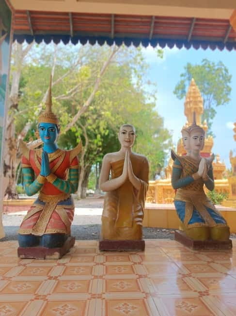 A day tour through Battambang/Local area and landmarks - The killing cave and Cambodia’s Khmer Rouge past