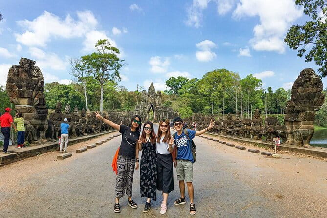 A Day Trip to Angkor Wat, Bayon, Taprohm from Phnom Penh - Key points before you book