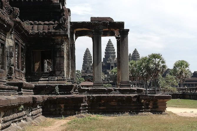 Afternoon Angkor Wat Private Tour with Sunset - Bayon’s stone faces