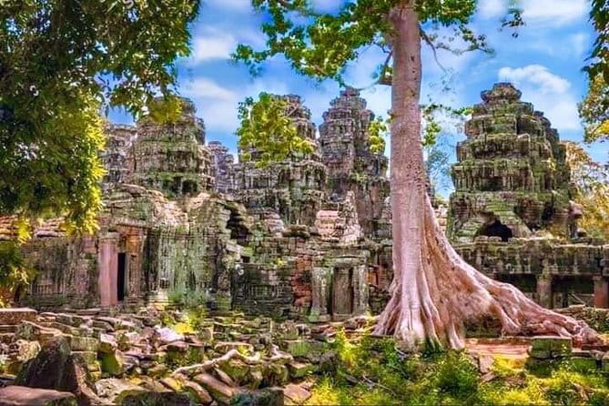 Amazing full day TUKTUK tour - Angkor Thom begins with Bayon’s stone faces