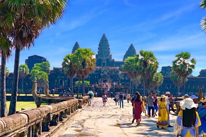 Amazing full day TUKTUK tour - Angkor Wat closes the day with two full hours