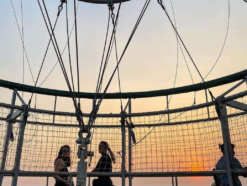 Angkor Balloon Sunrise or Sunset ride and Pick up/Drop off - A helium balloon with a front-row view of Angkor Wat