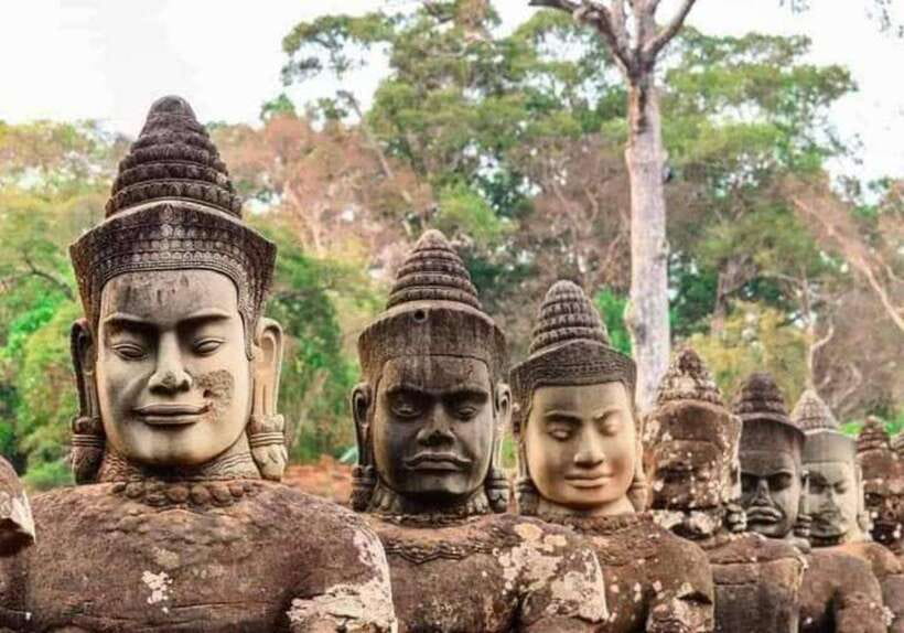 Angkor Cycling Tour - Bayon’s stone faces and lunch by the Elephant Terrace