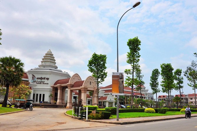 Angkor National Museum with transport - Entering Angkor National Museum