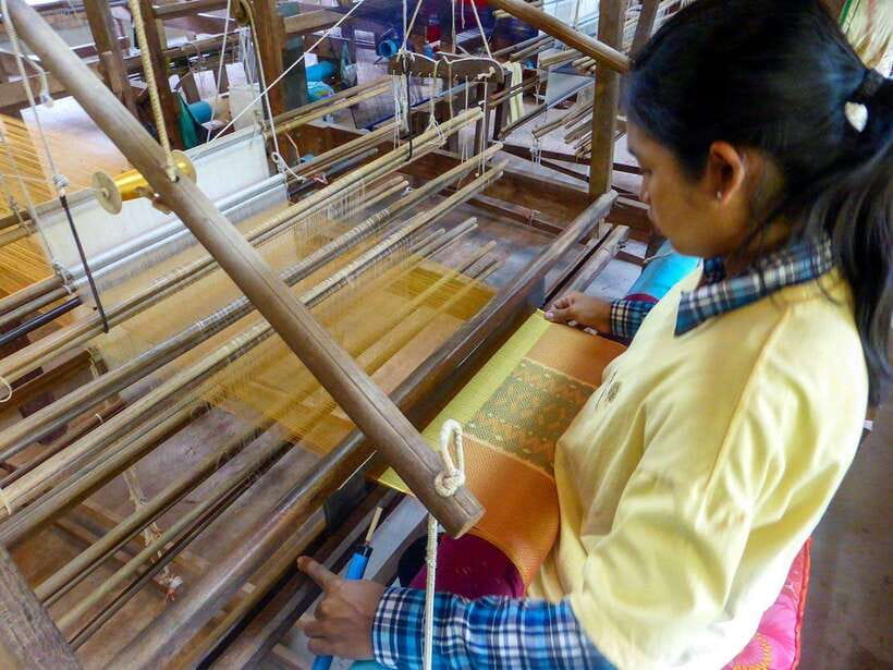 Angkor Silk Farm & Lotus Silk Farm: Siem Reap Discovery Tour - The countryside transfer: useful, but not always easy