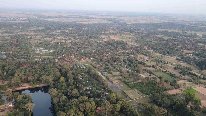 Angkor Stunning Hot Air Balloon - Who will enjoy this most?