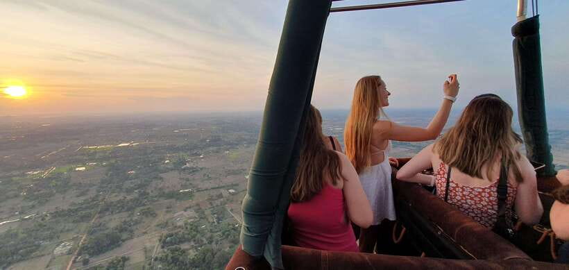 Angkor Stunning Hot Air Balloon - What to pack and how to plan the morning