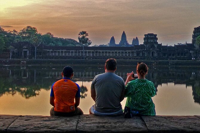 Angkor Sunrise Bike Tour - Breakfast & Lunch included - Key points before you book