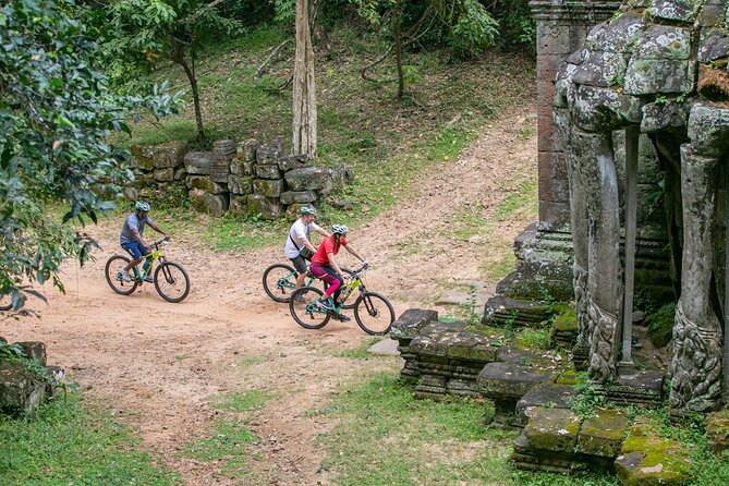 Angkor Sunrise Bike Tour / E-Bike or Tuk Tuk - Riding the back trails toward Bayon and Angkor Thom