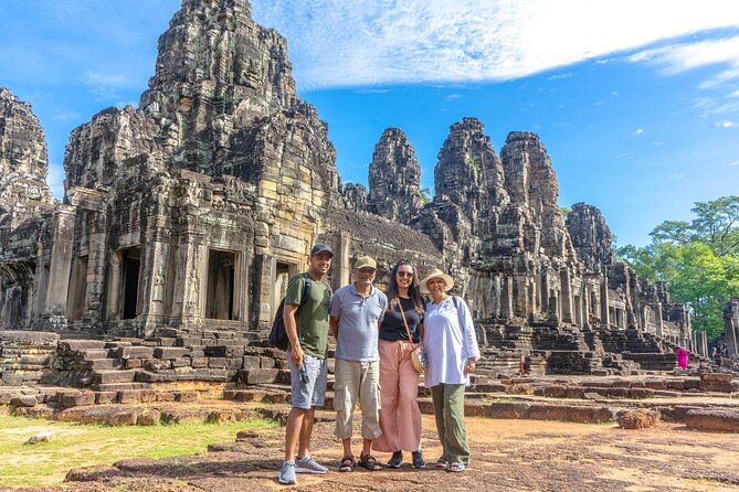Angkor Sunrise Jeep Tour - Inclusive Breakfast & Lunch - Lunch, Srah Srang, and the ride through rural Cambodia
