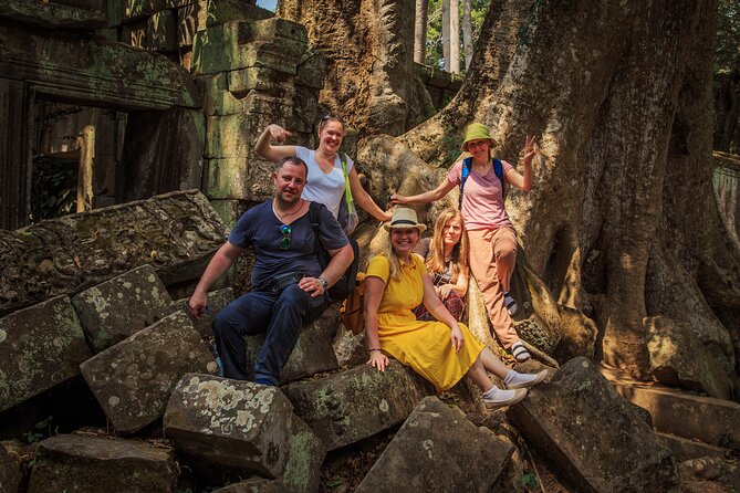 Angkor Sunrise Small Group Tour Inclusive Breakfast and lunch - Breakfast beside Srah Srang
