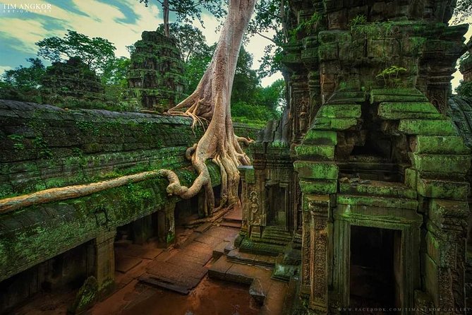 Angkor temples Tour - Angkor Thom and the city behind the gates