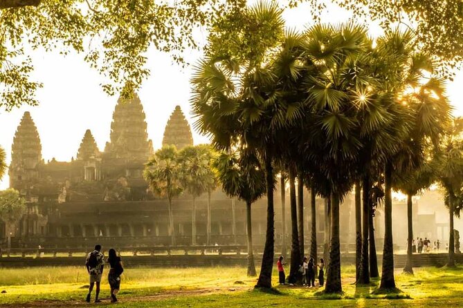 Angkor Thom Ta Prohm and Sunset in Angkor Wat Golden Hour Tour - Key points worth knowing