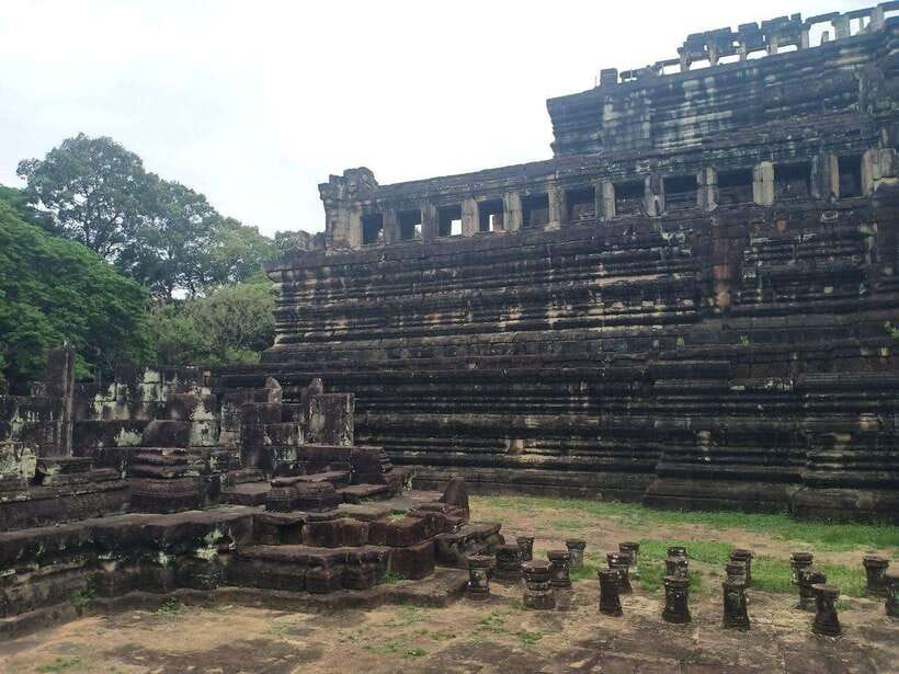 Angkor Wat, Angkor Thom, and Ta Prohm Day Trip with Sunset - Ta Prohm and the power of the jungle setting