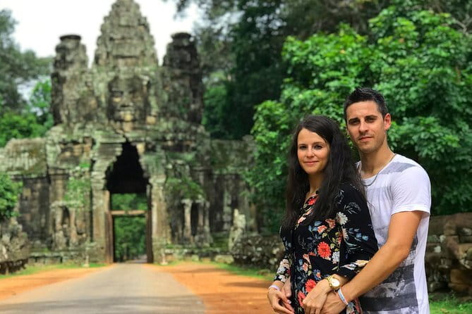 Angkor Wat & Banteay Srei 1-Day Tour - Banteay Srei and its fine pink stone