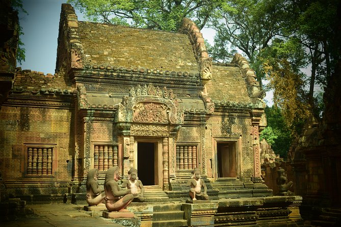 Angkor Wat & Banteay Srey Tour - Starting at Angkor Wat, the grand first stop