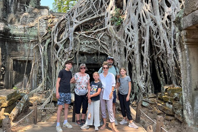 Angkor Wat Bike Tour with Lunch Included - Bayon and Angkor Thom around 2:00 pm