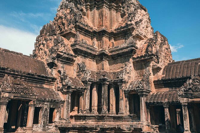 Angkor Wat Experience Temple Pass and Siem Reap Food Tour - Bayon’s stone faces and the Angkor circuit