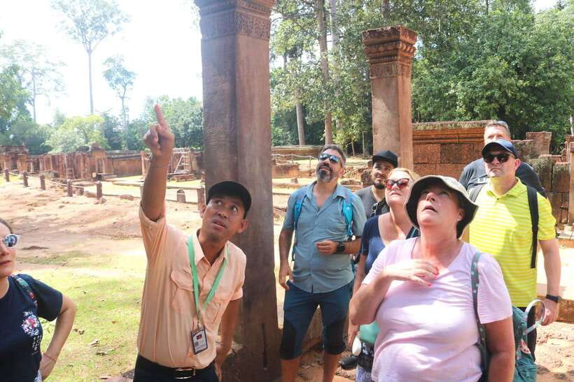 Angkor Wat: Full-Day Temples Small Group Tour - Lunch and a Needed Break at Srah Srang